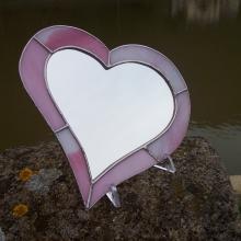 Miroir en coeur avec les bords en vitrail tiffany rose